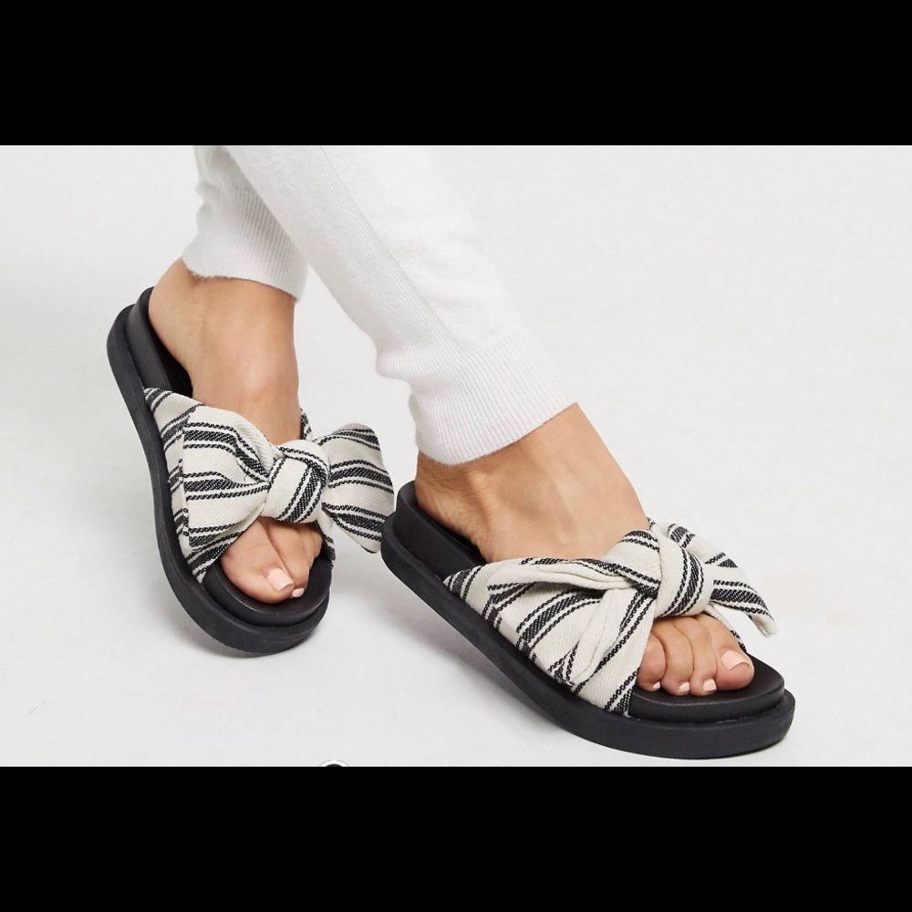 Bow Slide Sandals